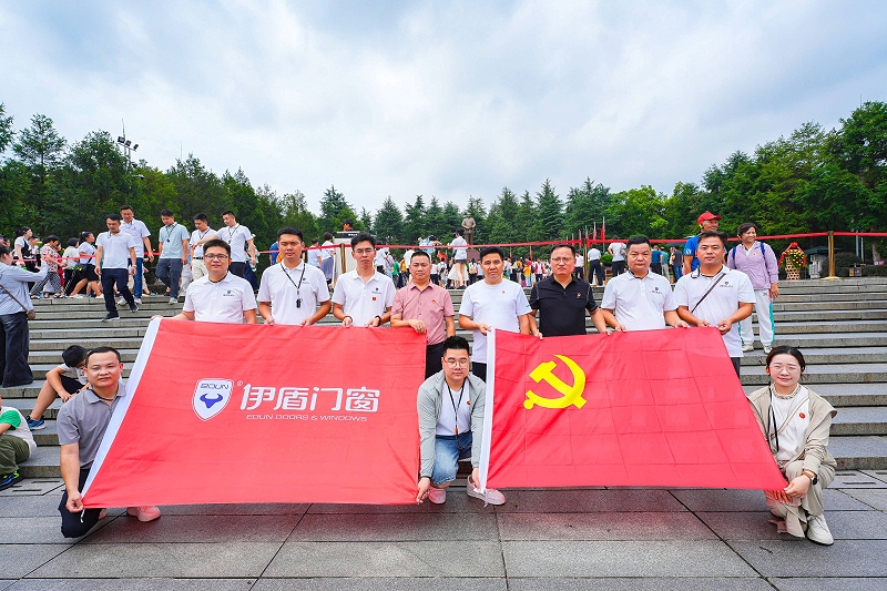 HX_00305-opq3883012427